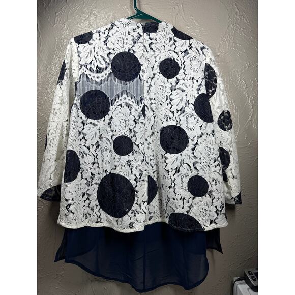 HD in Paris Top Blouse Short  Sleeve Rayon Blend White Navy Tunic Top Size 12 - Picture 3 of 5